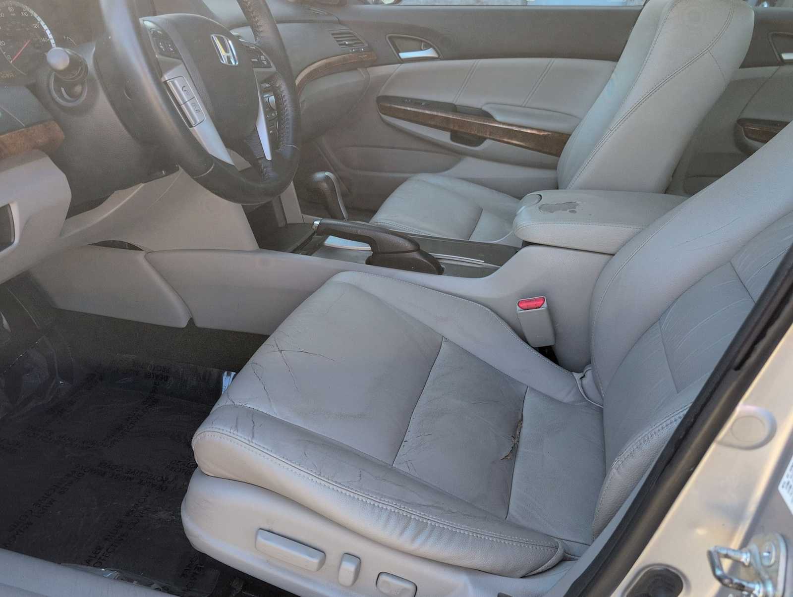 Thumbnail: 2011 Honda Accord - 17