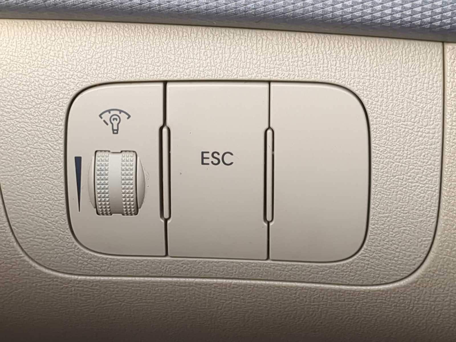 Thumbnail: 2010 Hyundai Sonata - 18