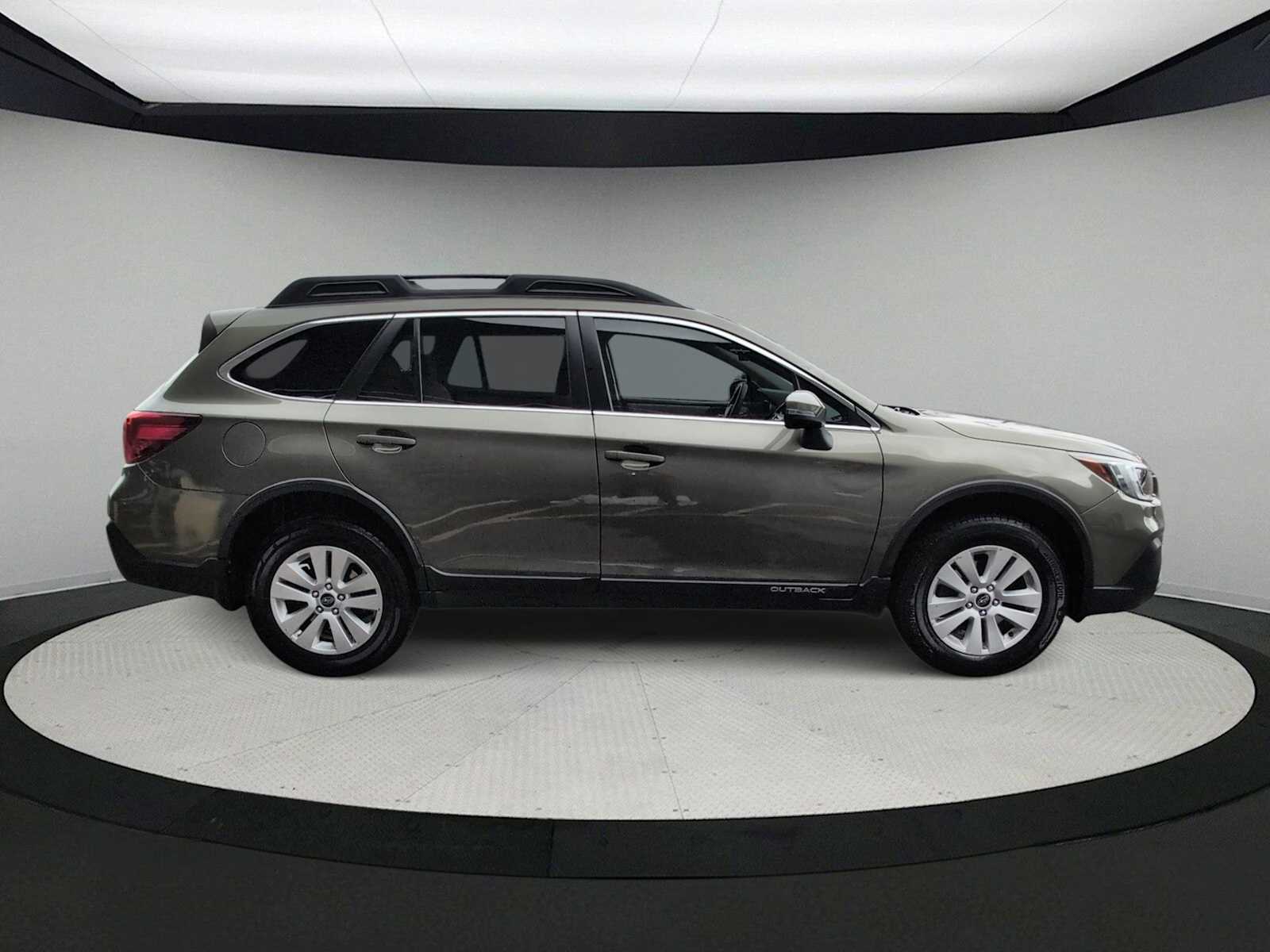 Thumbnail: 2018 Subaru Outback - 9
