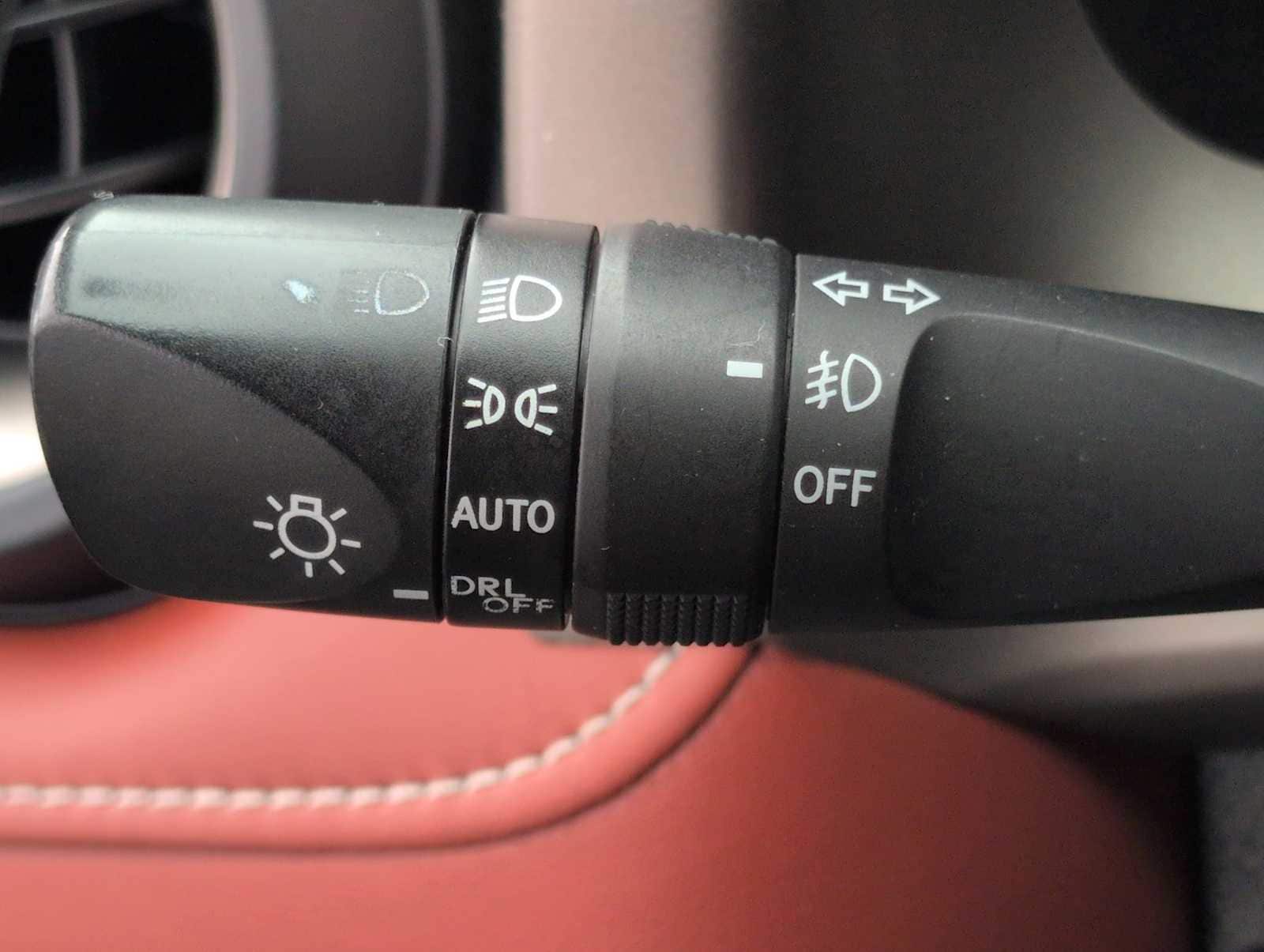 Thumbnail: 2014 Toyota RAV4 - 26