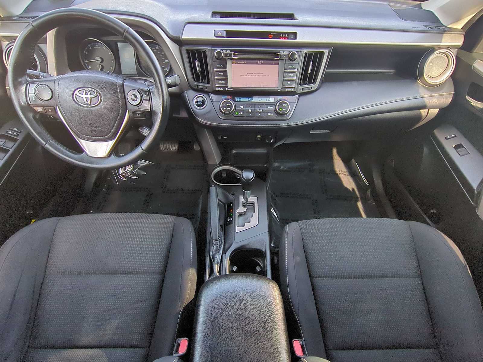 Thumbnail: 2018 Toyota RAV4 - 15