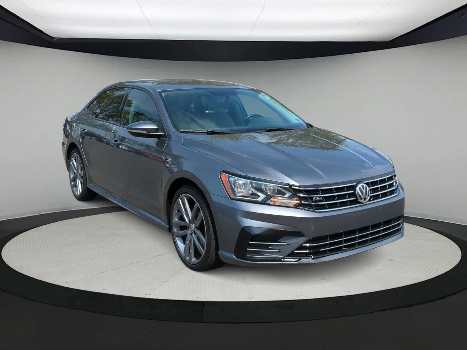 Thumbnail: 2018 Volkswagen Passat - 2