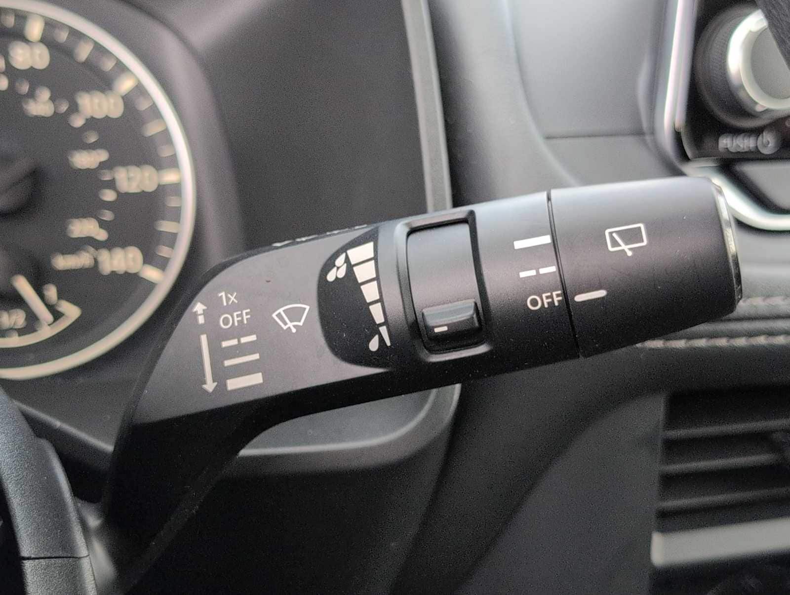 Thumbnail: 2023 Nissan Rogue - 25