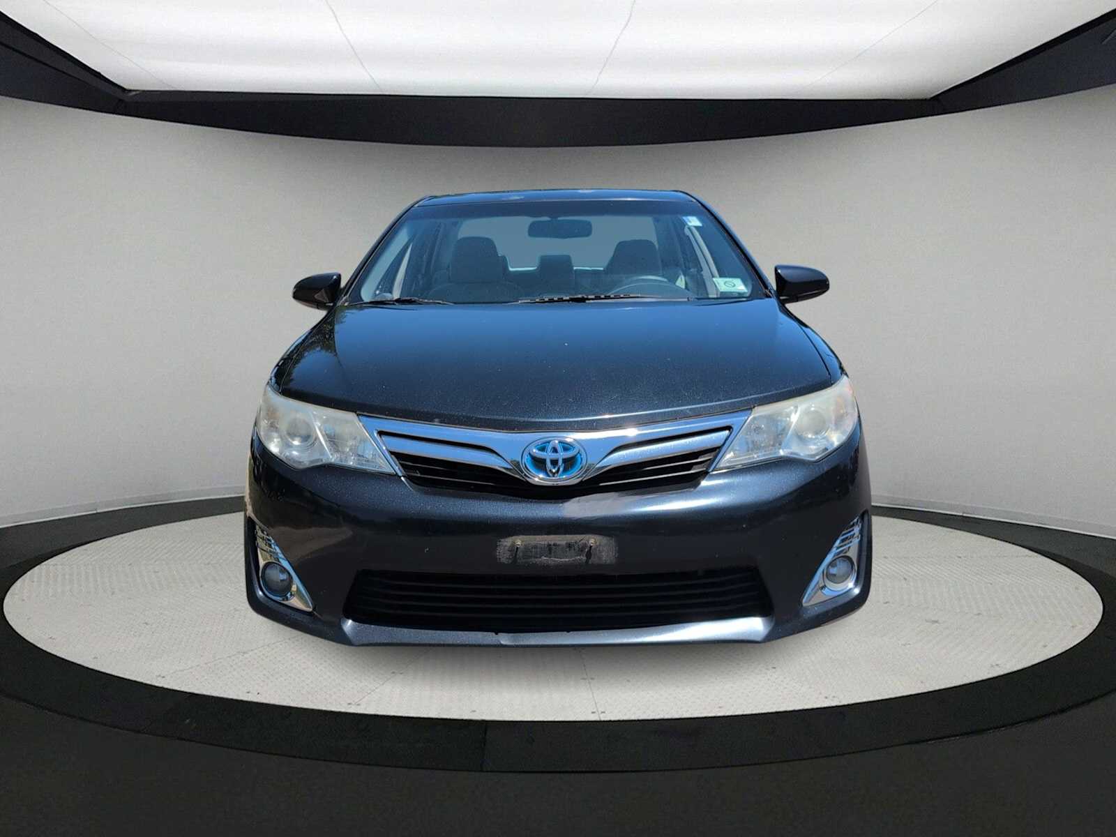 Thumbnail: 2012 Toyota Camry - 3
