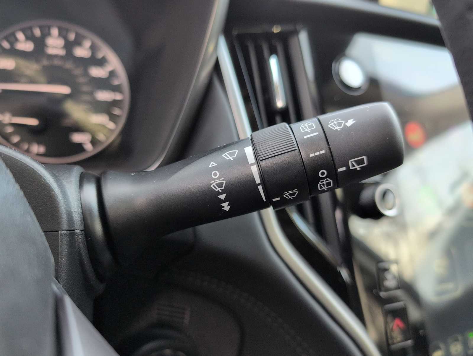 Thumbnail: 2025 Subaru Outback - 25