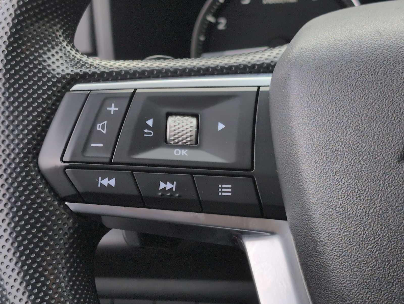 Thumbnail: 2022 Mitsubishi Outlander - 23