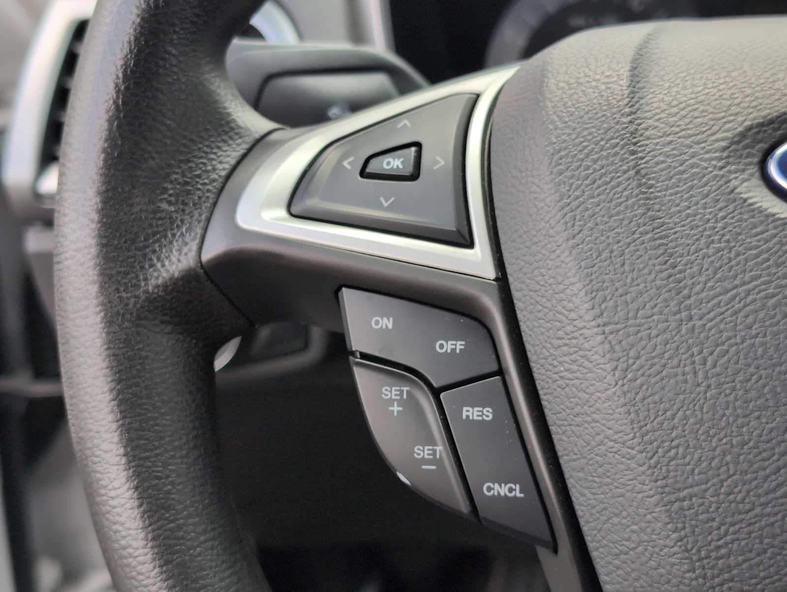 Thumbnail: 2013 Ford Fusion - 23