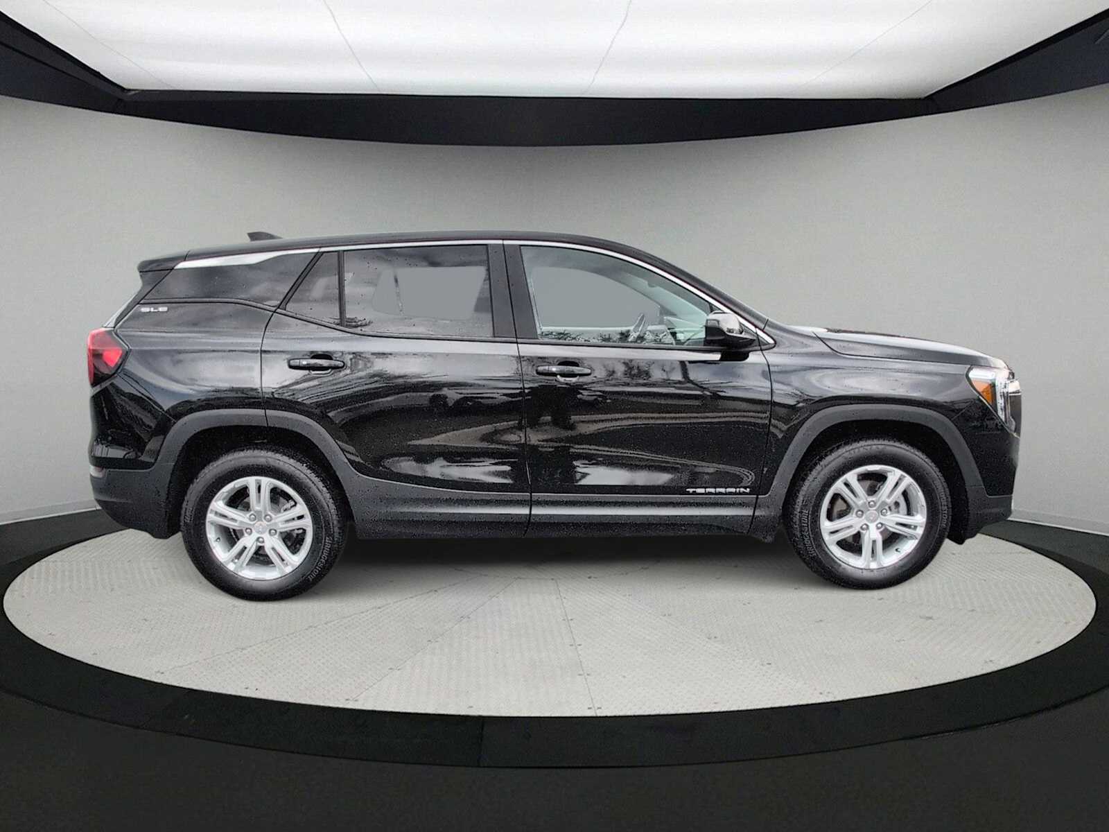 Thumbnail: 2024 GMC Terrain - 9