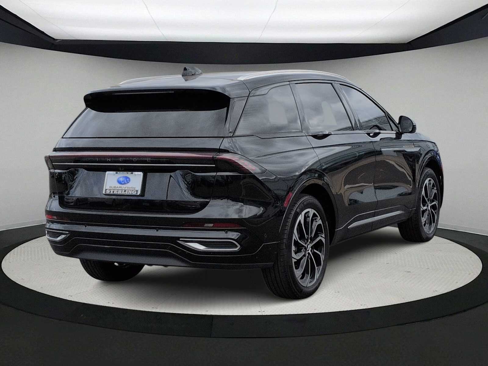 Thumbnail: 2024 Lincoln Nautilus - 8