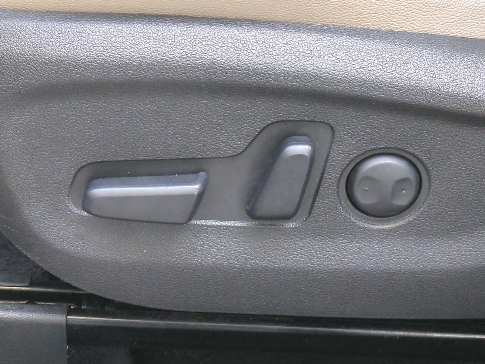 Thumbnail: 2018 Hyundai Tucson - 19