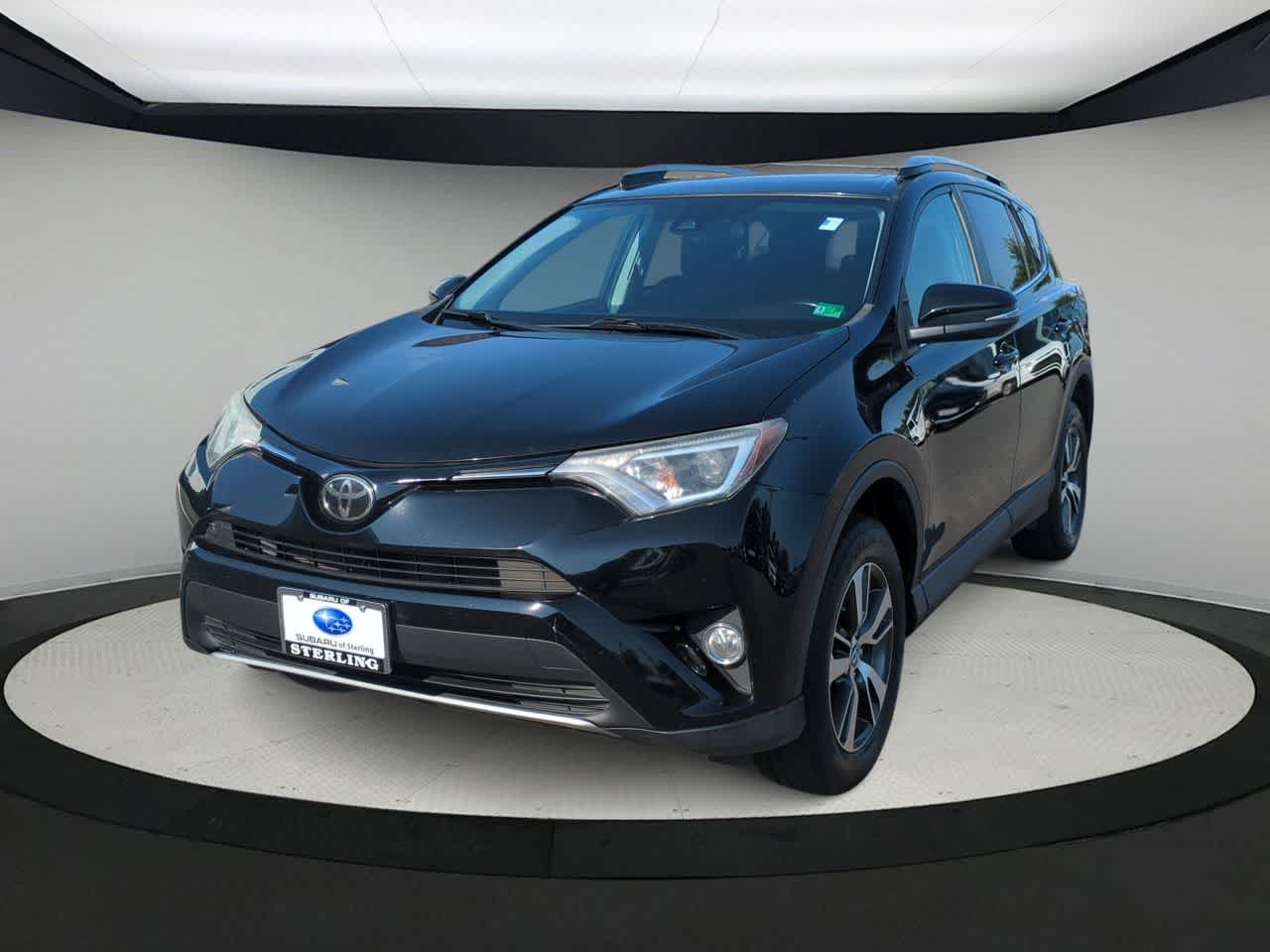 Thumbnail: 2018 Toyota RAV4 - 4