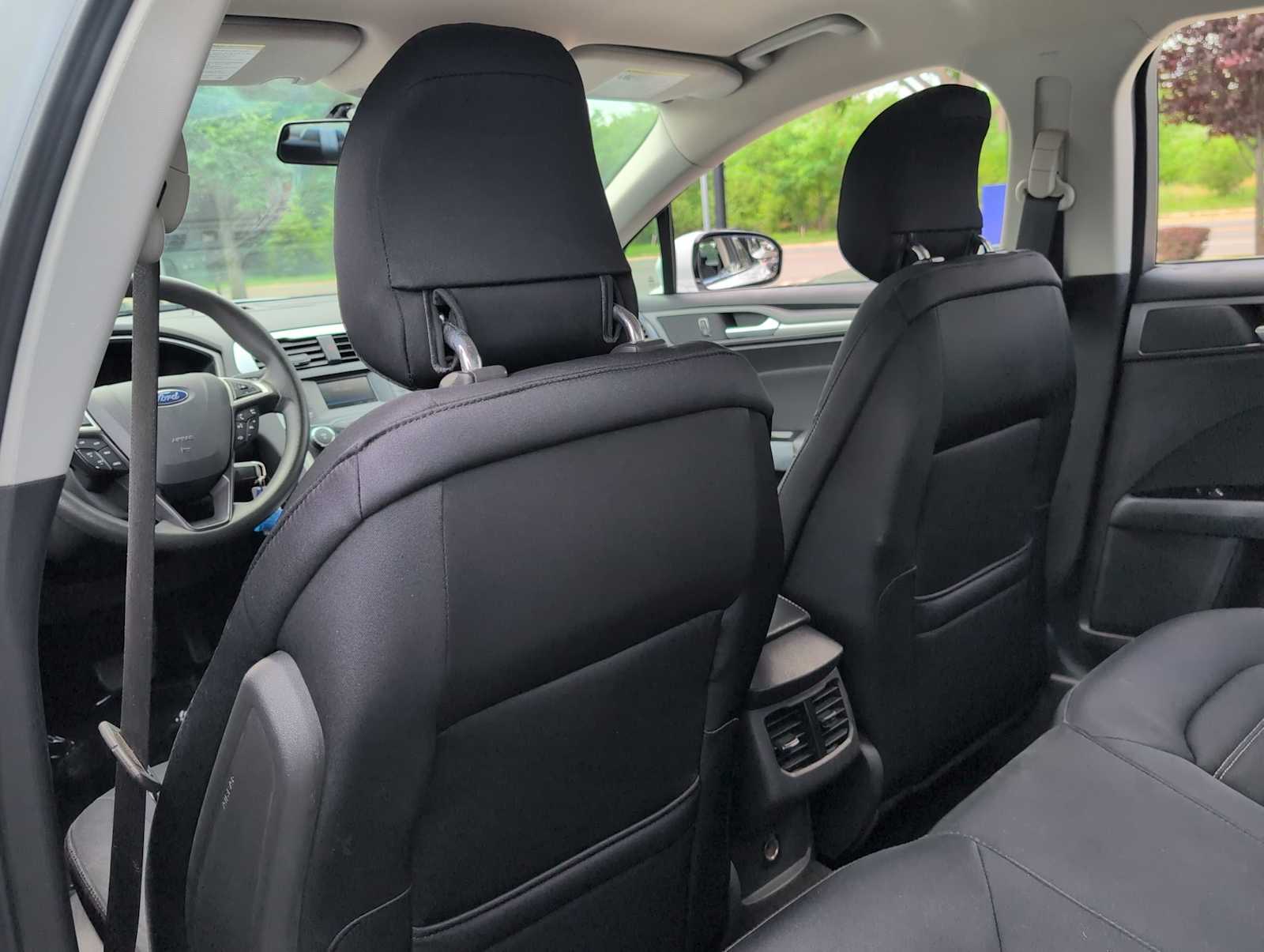 Thumbnail: 2013 Ford Fusion - 18