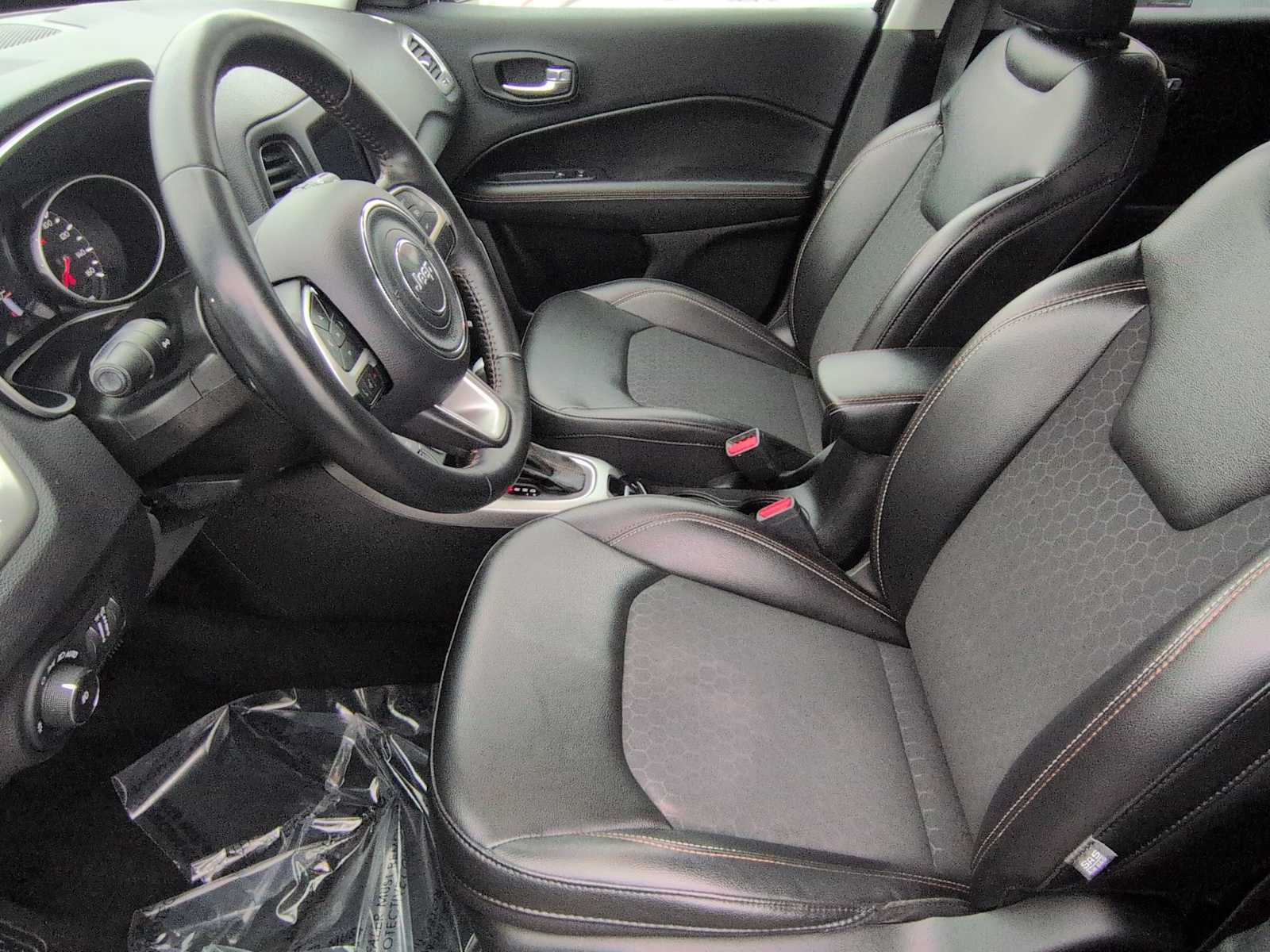 Thumbnail: 2019 Jeep Compass - 10