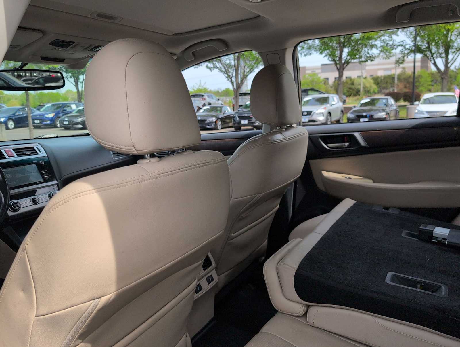 Thumbnail: 2015 Subaru Outback - 17