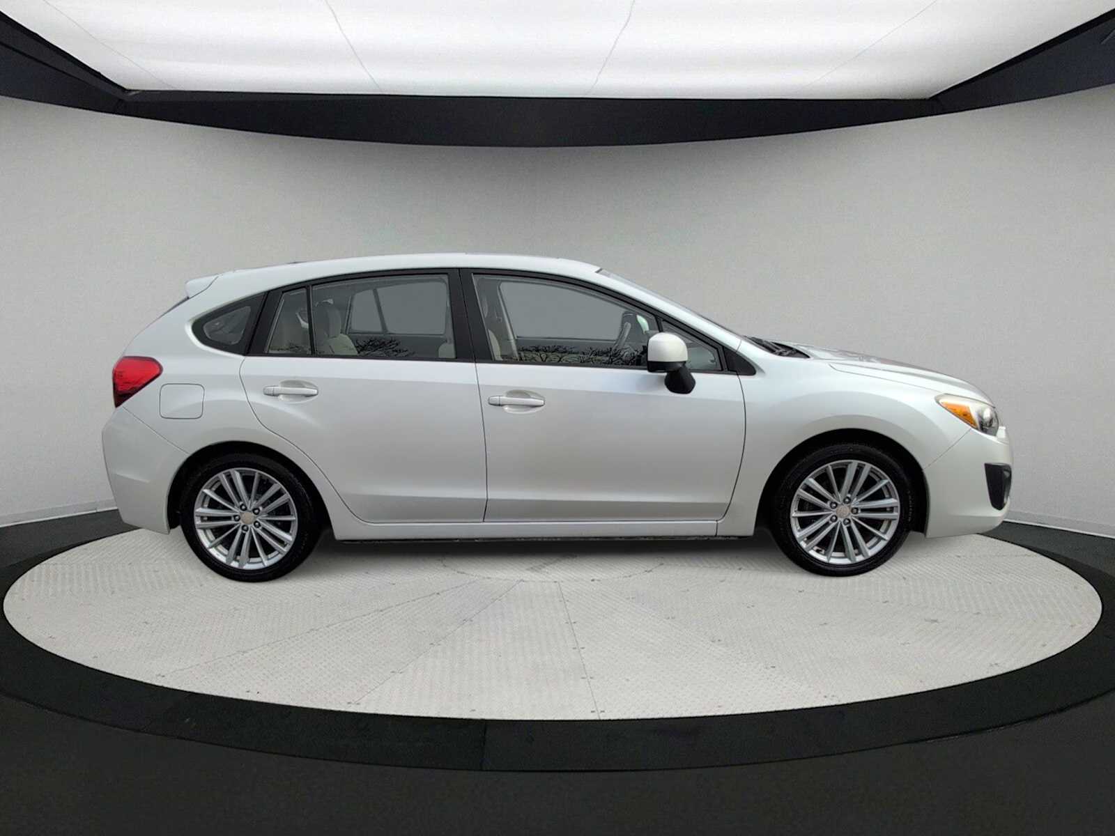 Thumbnail: 2012 Subaru Impreza - 9