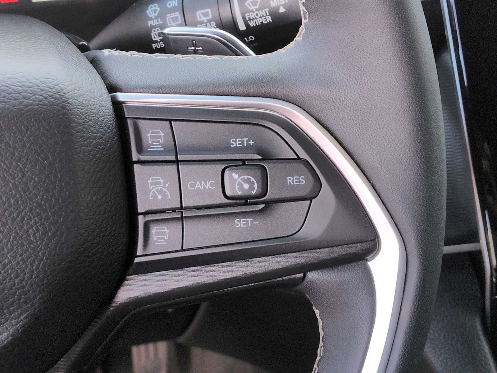 Thumbnail: 2023 Jeep Grand Cherokee L - 24