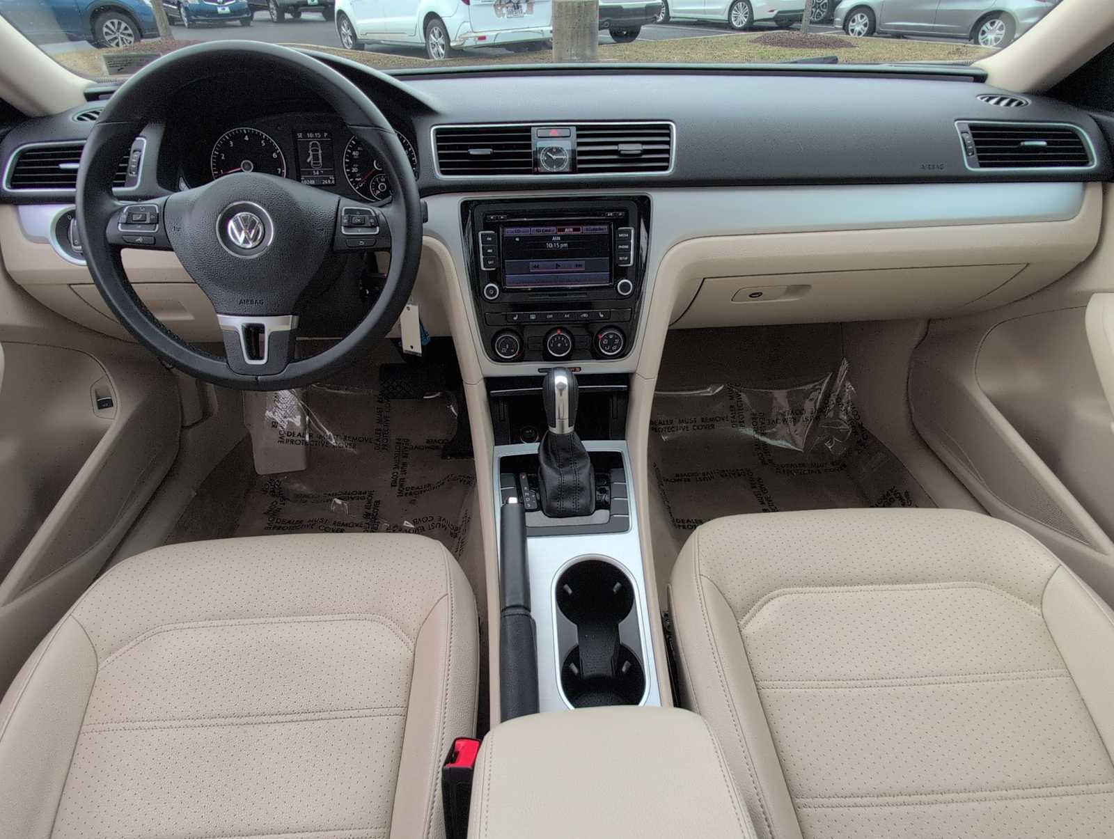 Thumbnail: 2013 Volkswagen Passat - 15