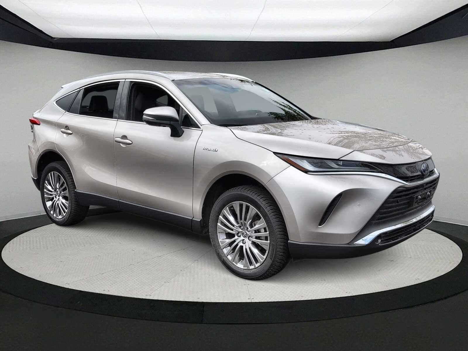 Thumbnail: 2021 Toyota Venza - 2