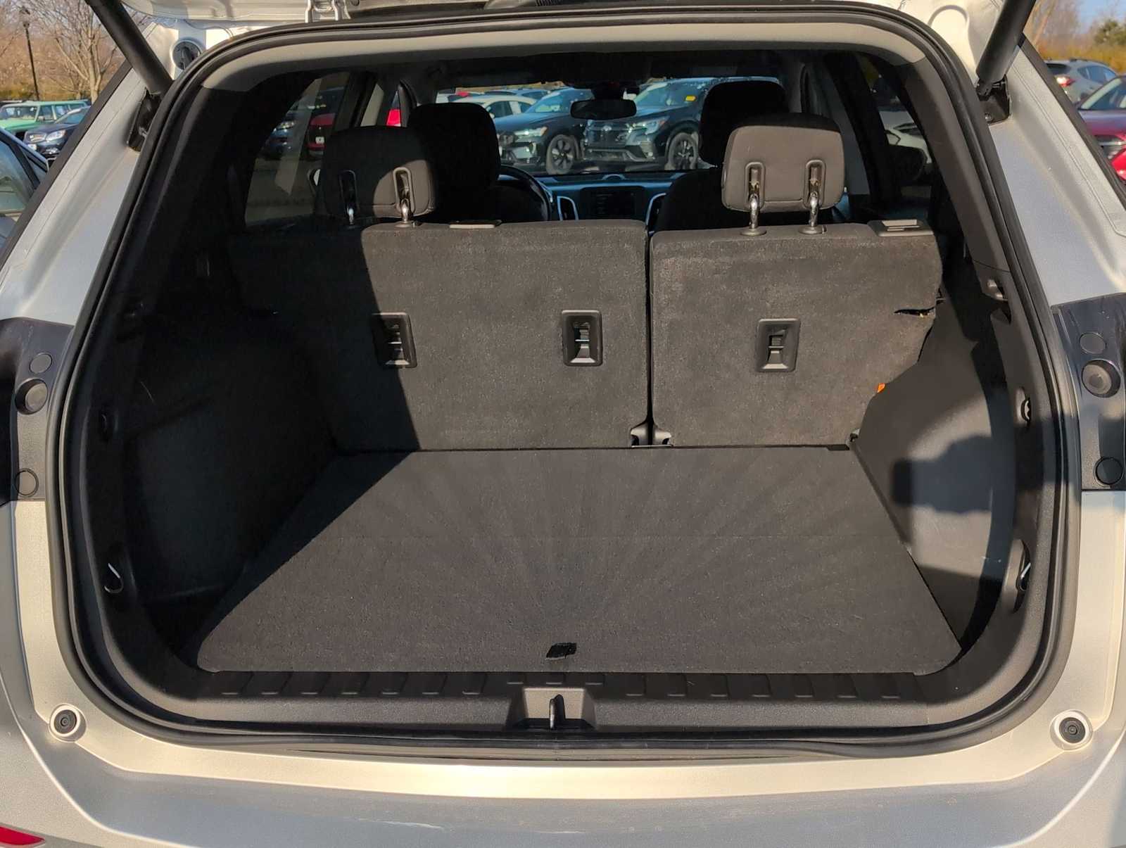 Thumbnail: 2020 Chevrolet Equinox - 32