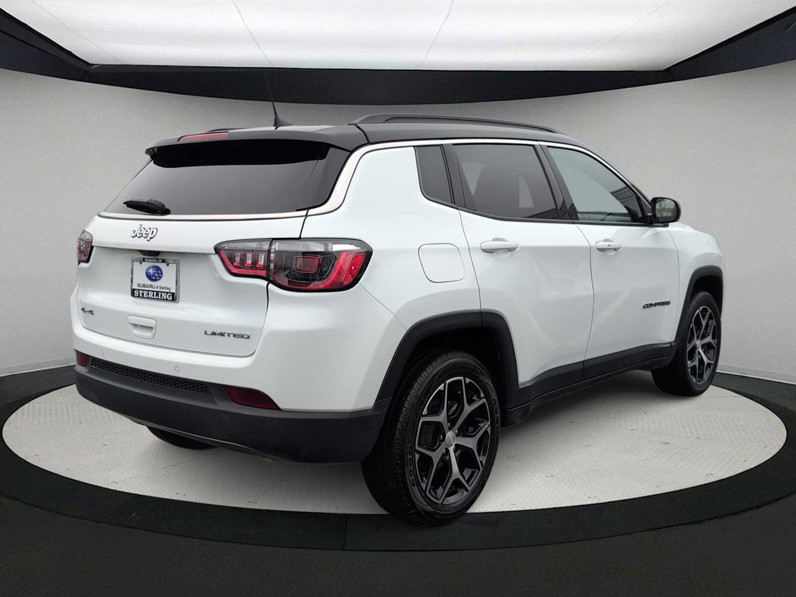 Thumbnail: 2024 Jeep Compass - 8