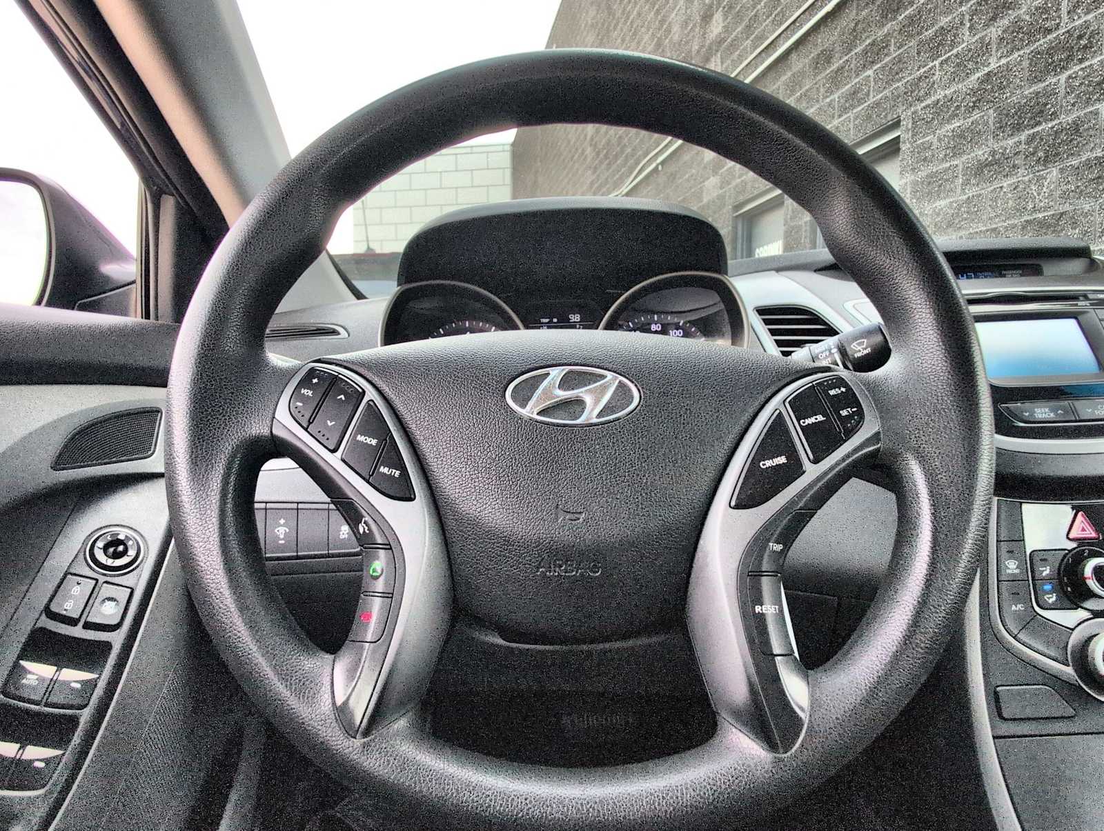 Thumbnail: 2016 Hyundai Elantra - 21