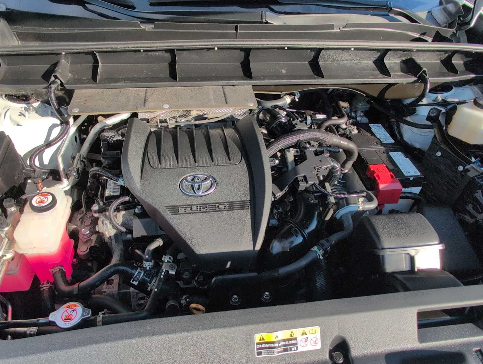 Thumbnail: 2023 Toyota Highlander - 15