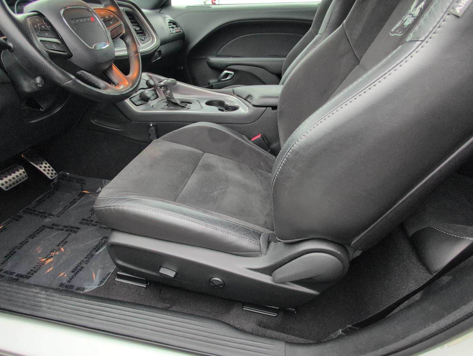 Thumbnail: 2020 Dodge Challenger - 17