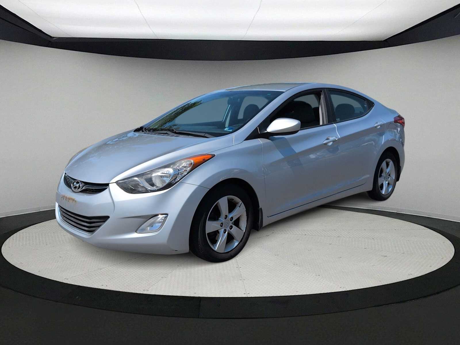 Thumbnail: 2013 Hyundai Elantra - 4