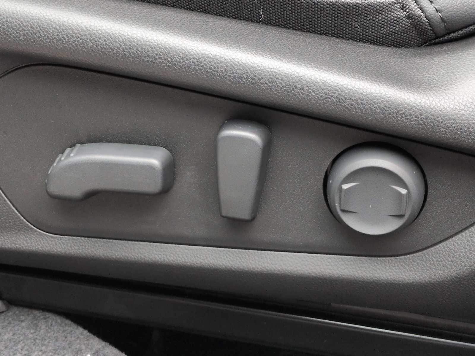 Thumbnail: 2026 Subaru Outback - 18