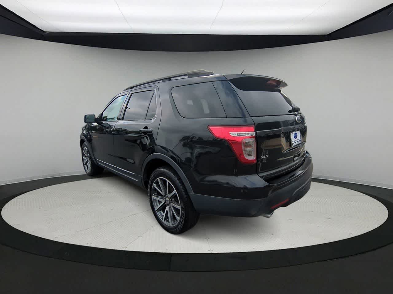 Thumbnail: 2015 Ford Explorer - 6