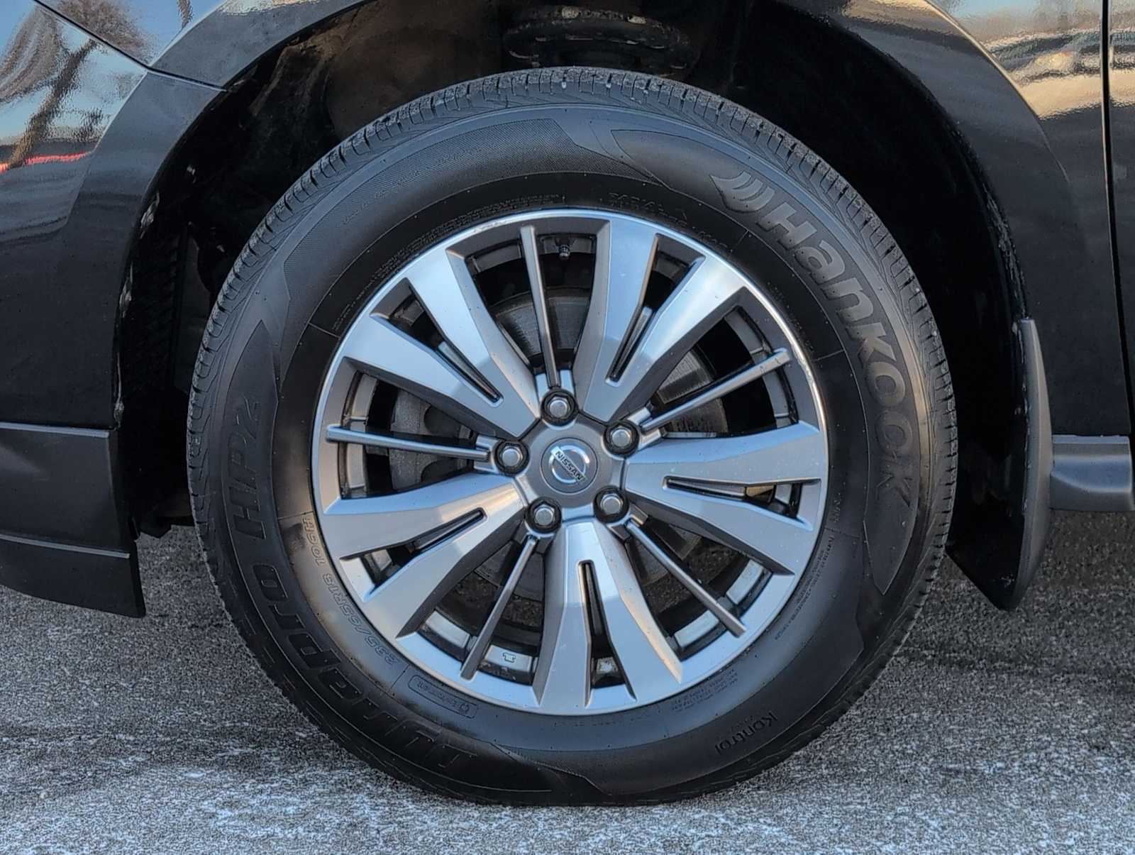 Thumbnail: 2019 Nissan Pathfinder - 14