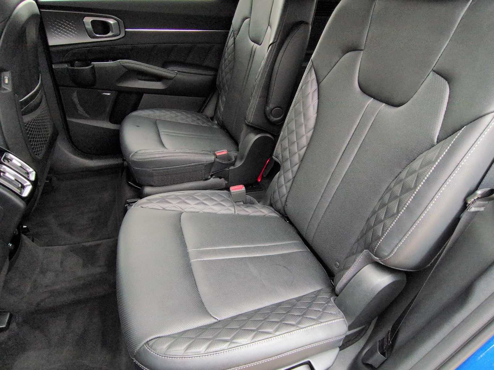 Thumbnail: 2021 Kia Sorento - 21