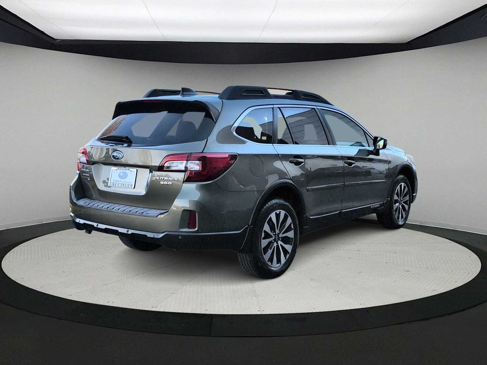 Thumbnail: 2017 Subaru Outback - 8