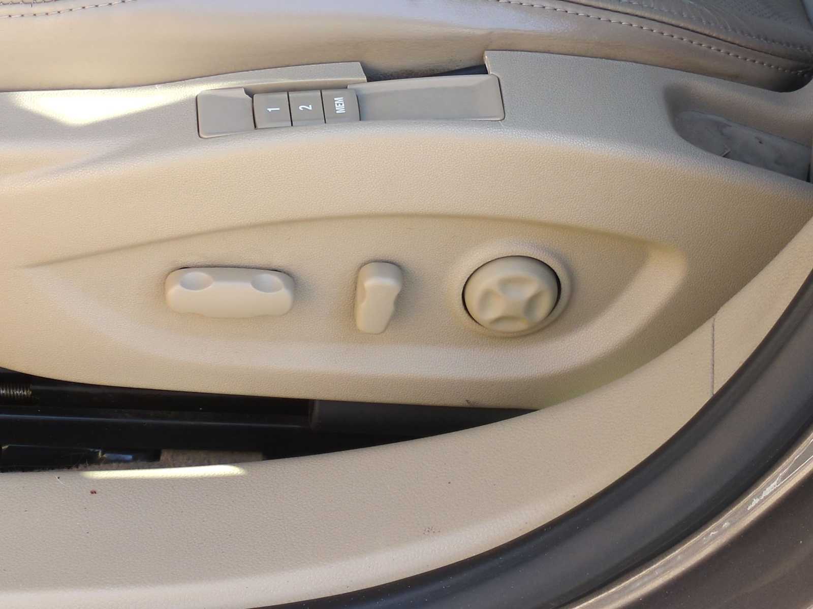 2011 Buick LaCrosse CXS 11