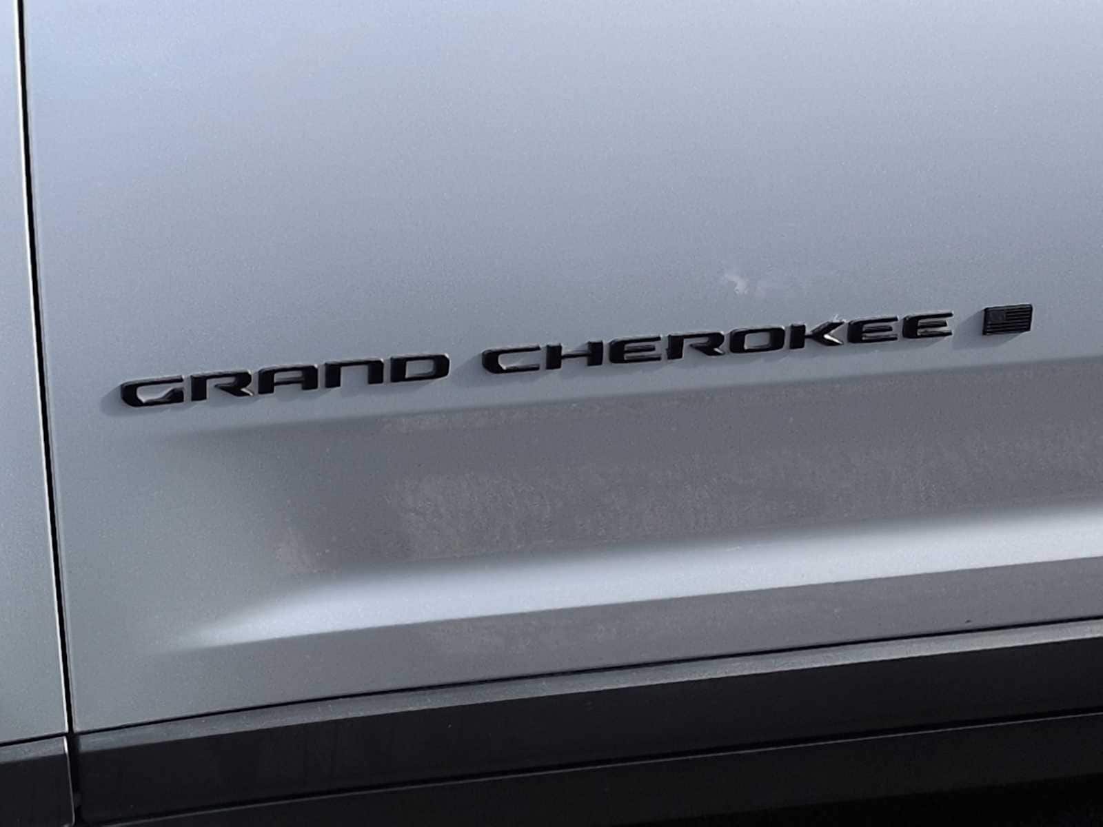 Thumbnail: 2023 Jeep Grand Cherokee L - 12