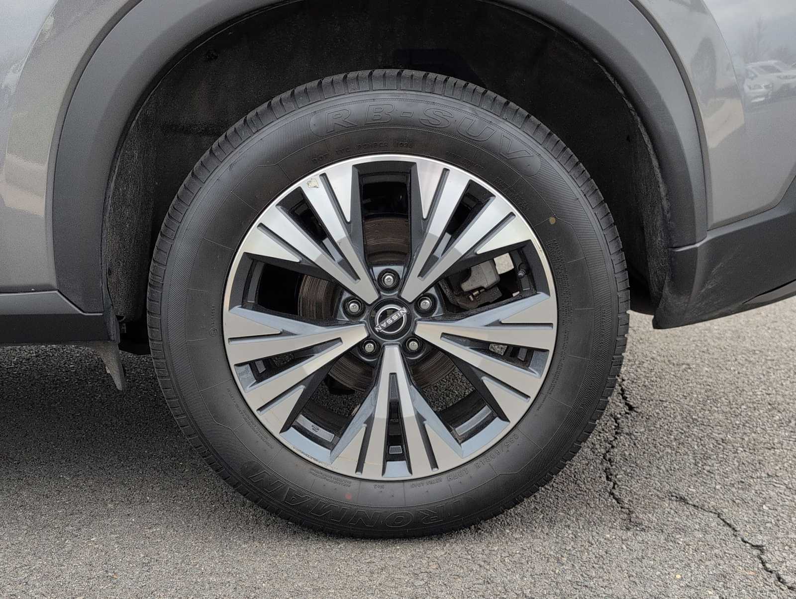 Thumbnail: 2023 Nissan Rogue - 14