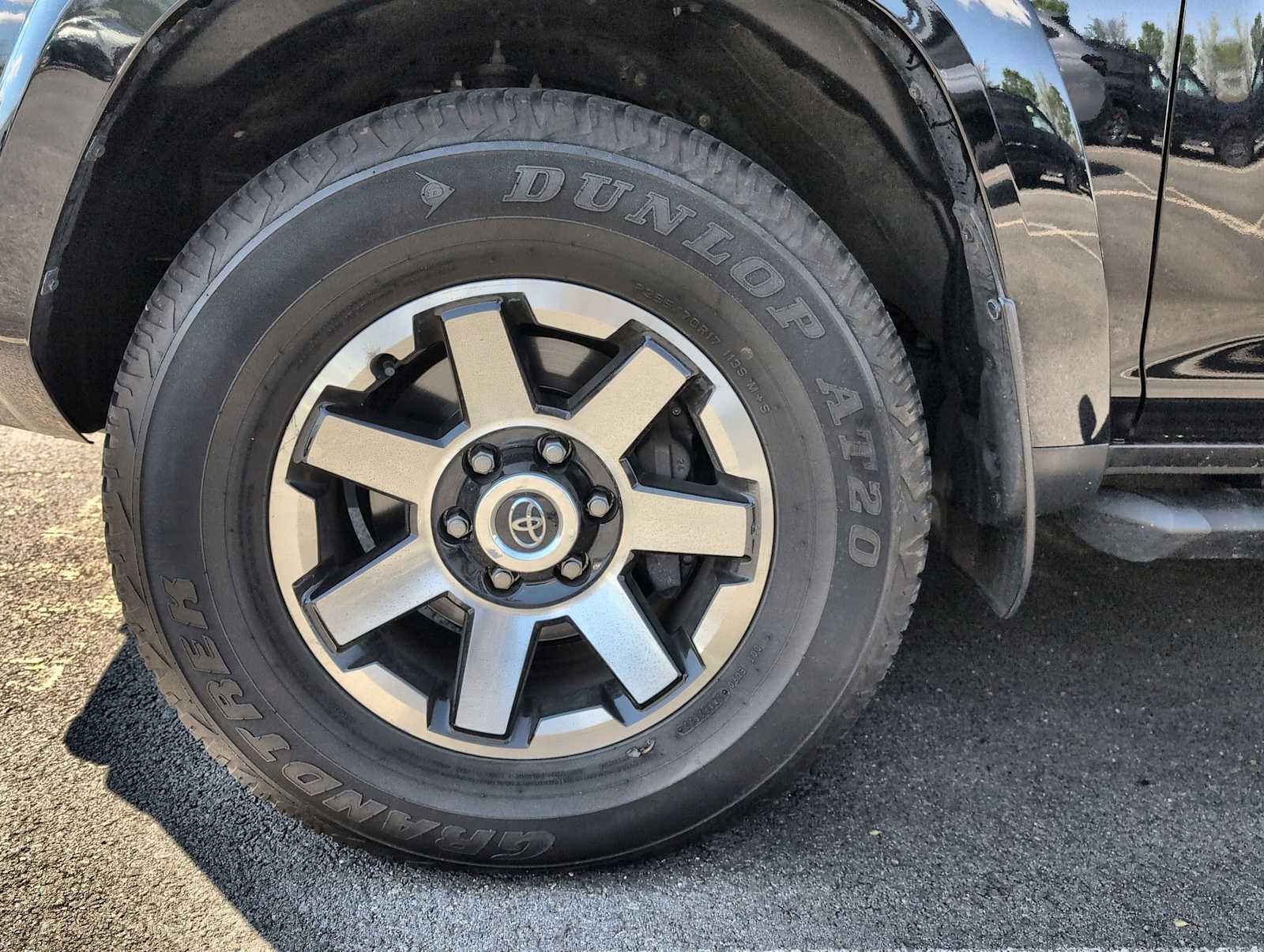 Thumbnail: 2022 Toyota 4Runner - 14