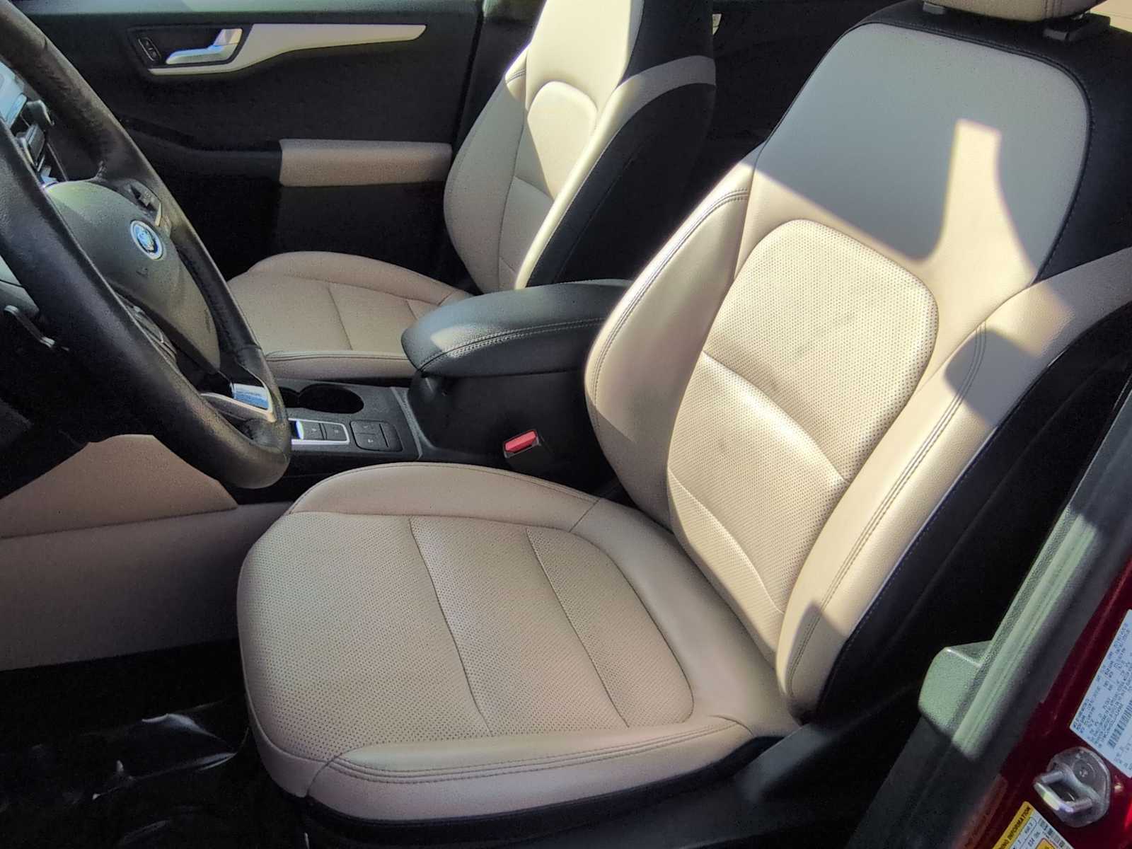 Thumbnail: 2020 Ford Escape - 17