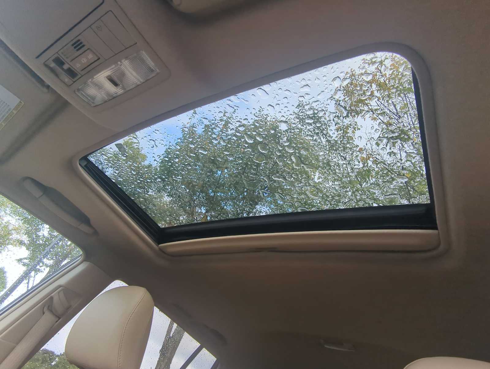 Thumbnail: 2013 Toyota Highlander - 20