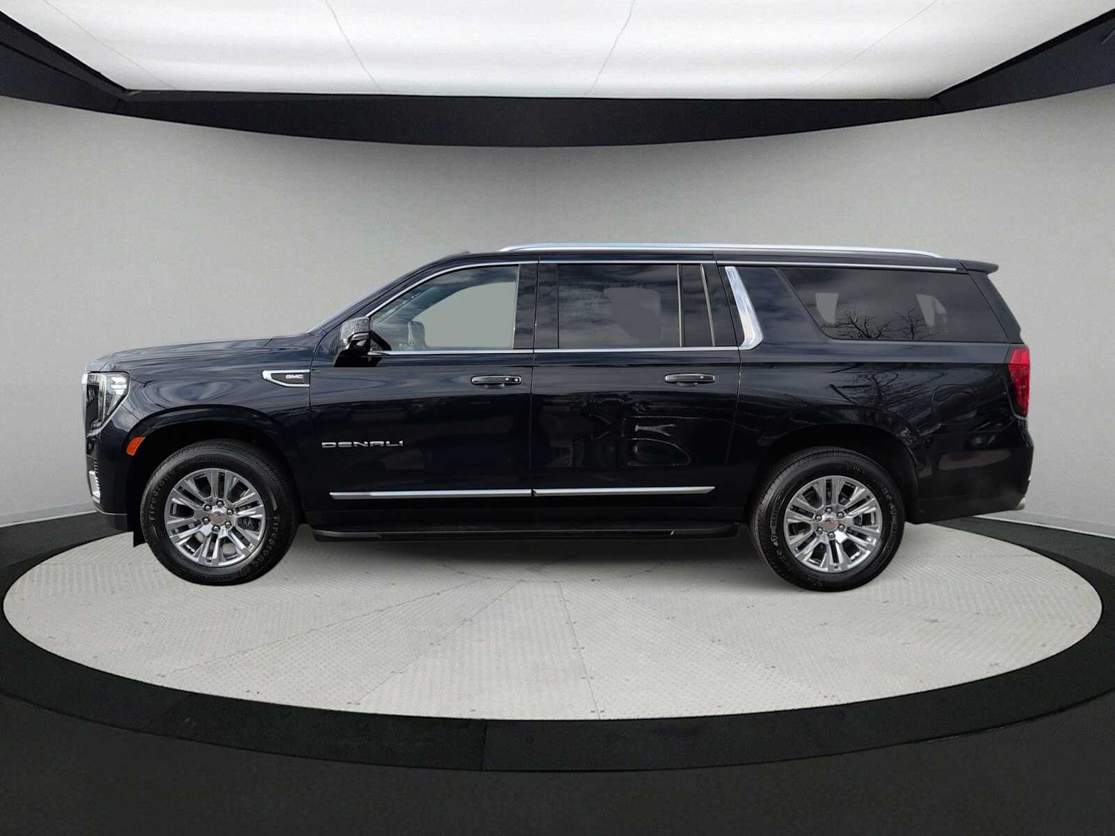 Thumbnail: 2024 GMC Yukon XL - 5