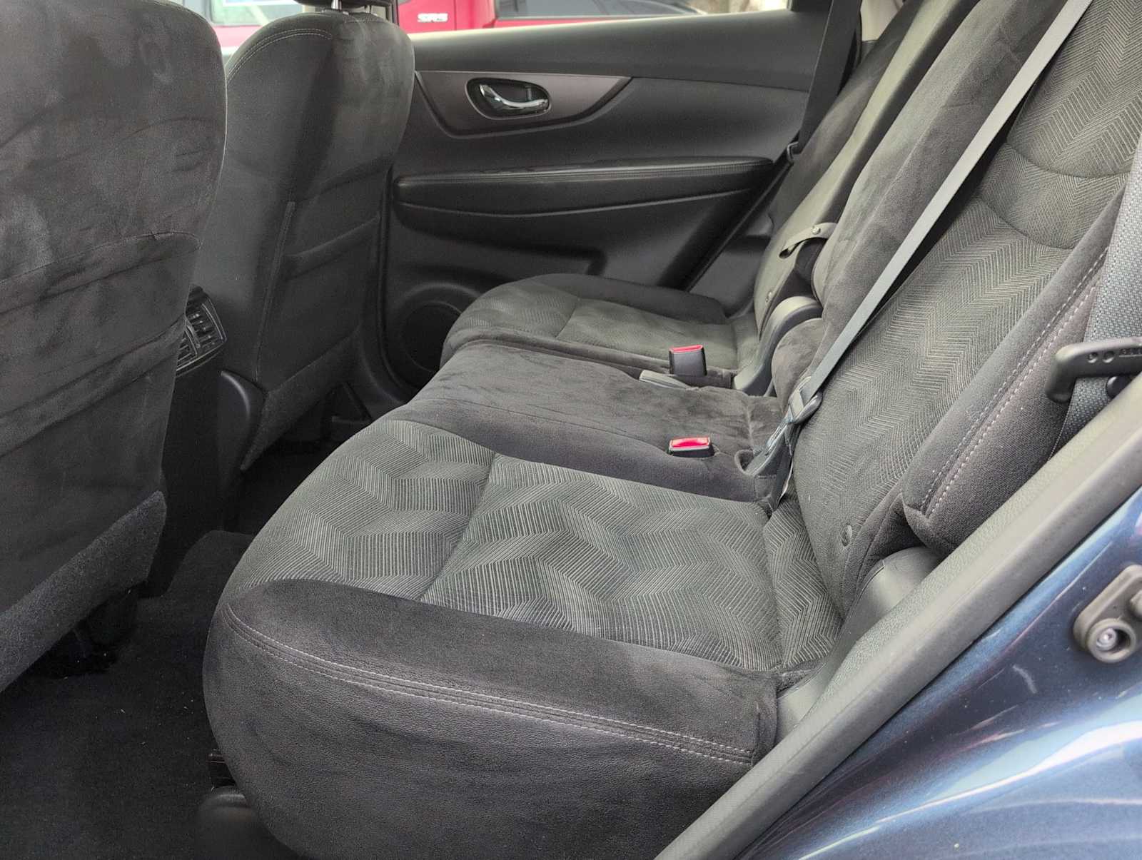 Thumbnail: 2014 Nissan Rogue - 18