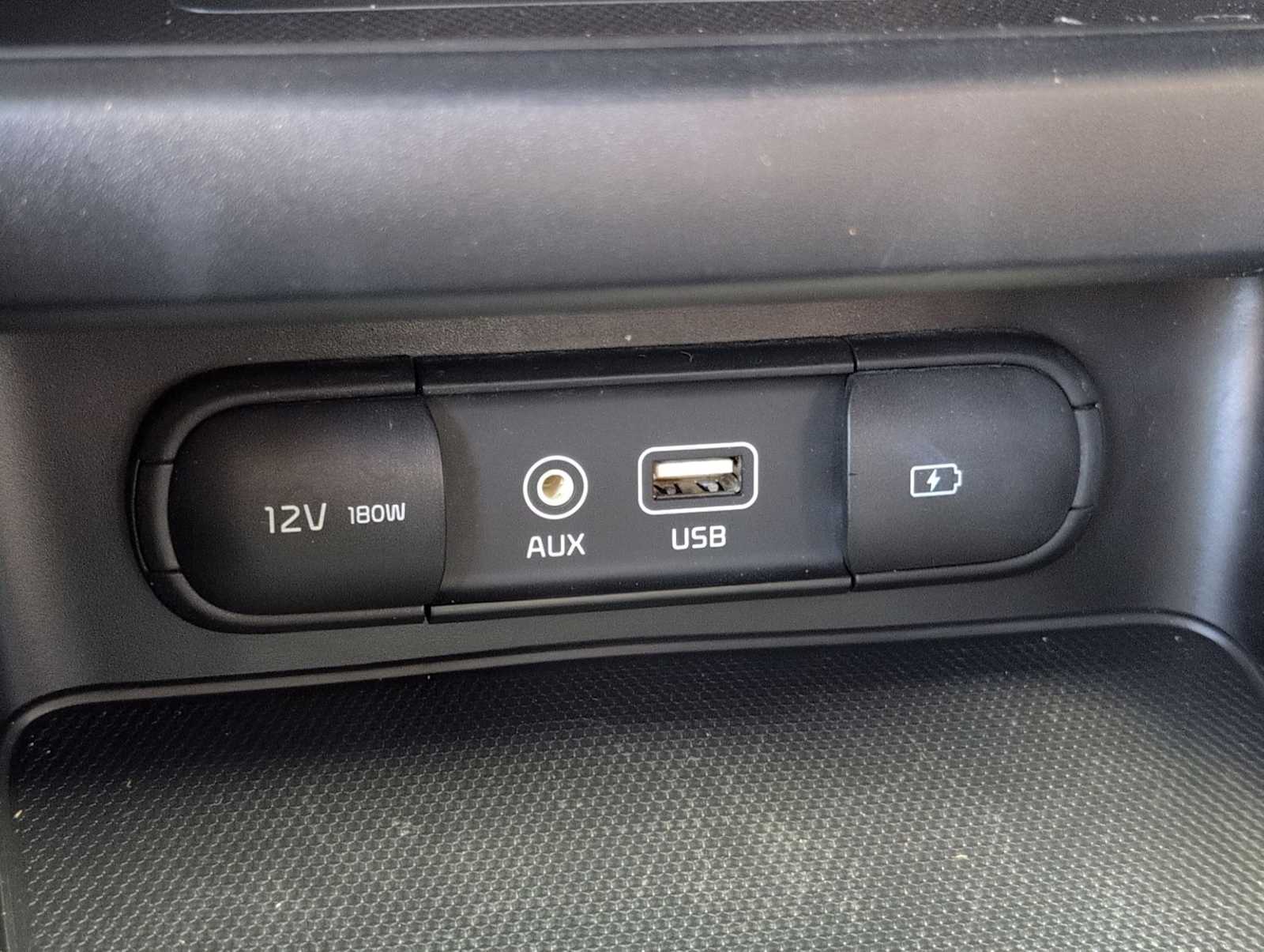 Thumbnail: 2020 Kia Forte - 30