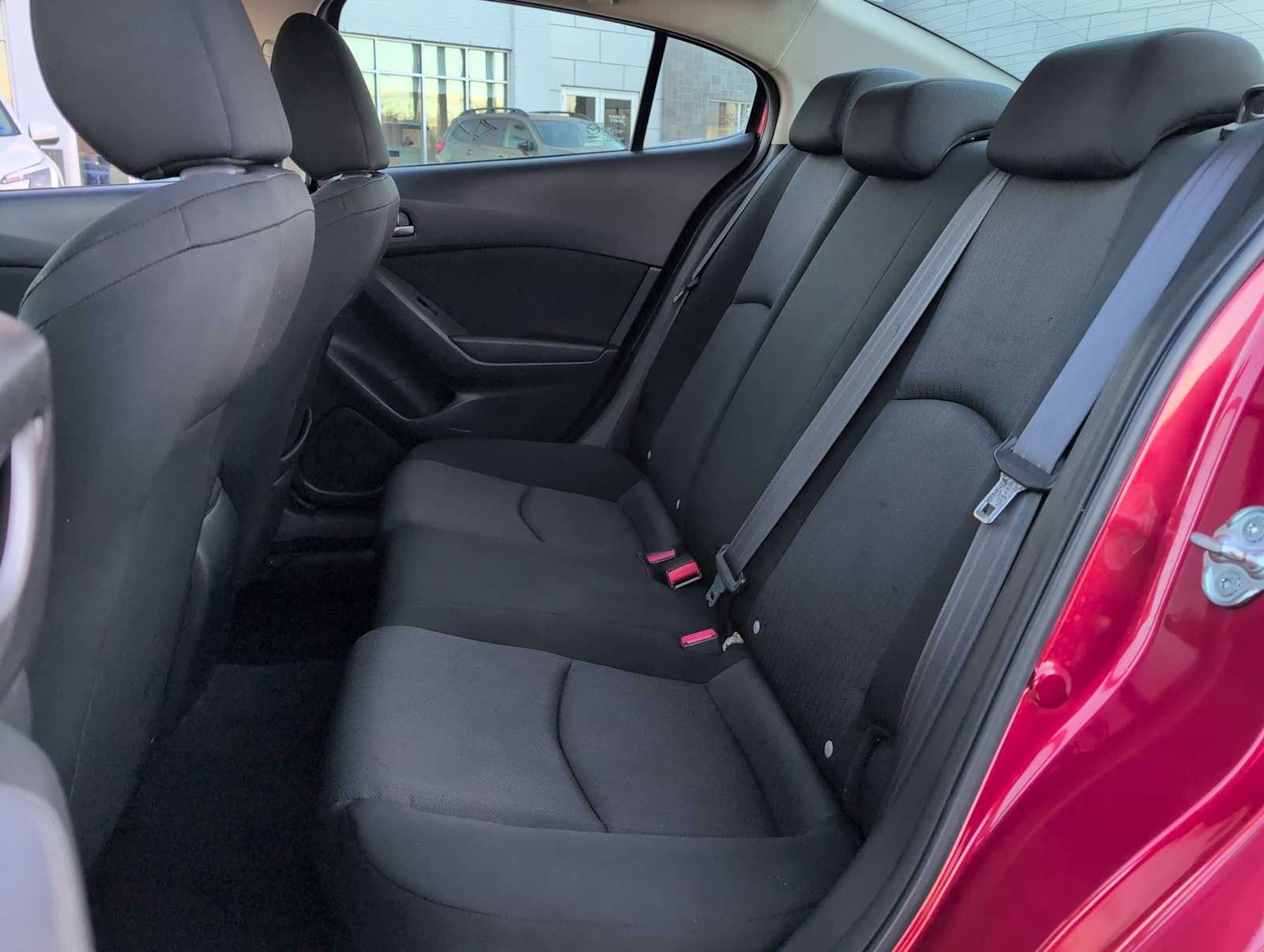 Thumbnail: 2015 Mazda Mazda3 - 20