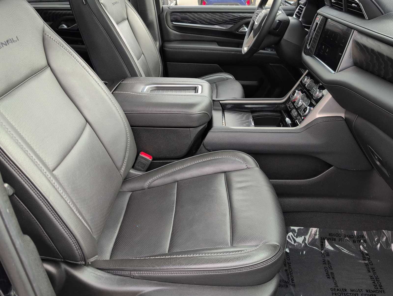 Thumbnail: 2024 GMC Yukon XL - 24