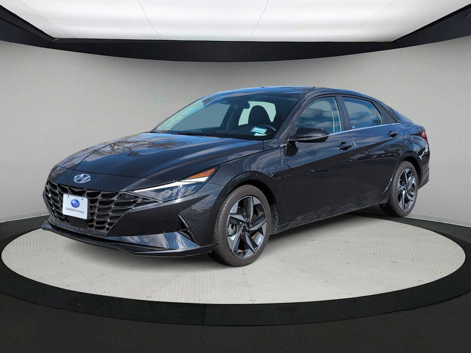 Thumbnail: 2023 Hyundai Elantra - 4
