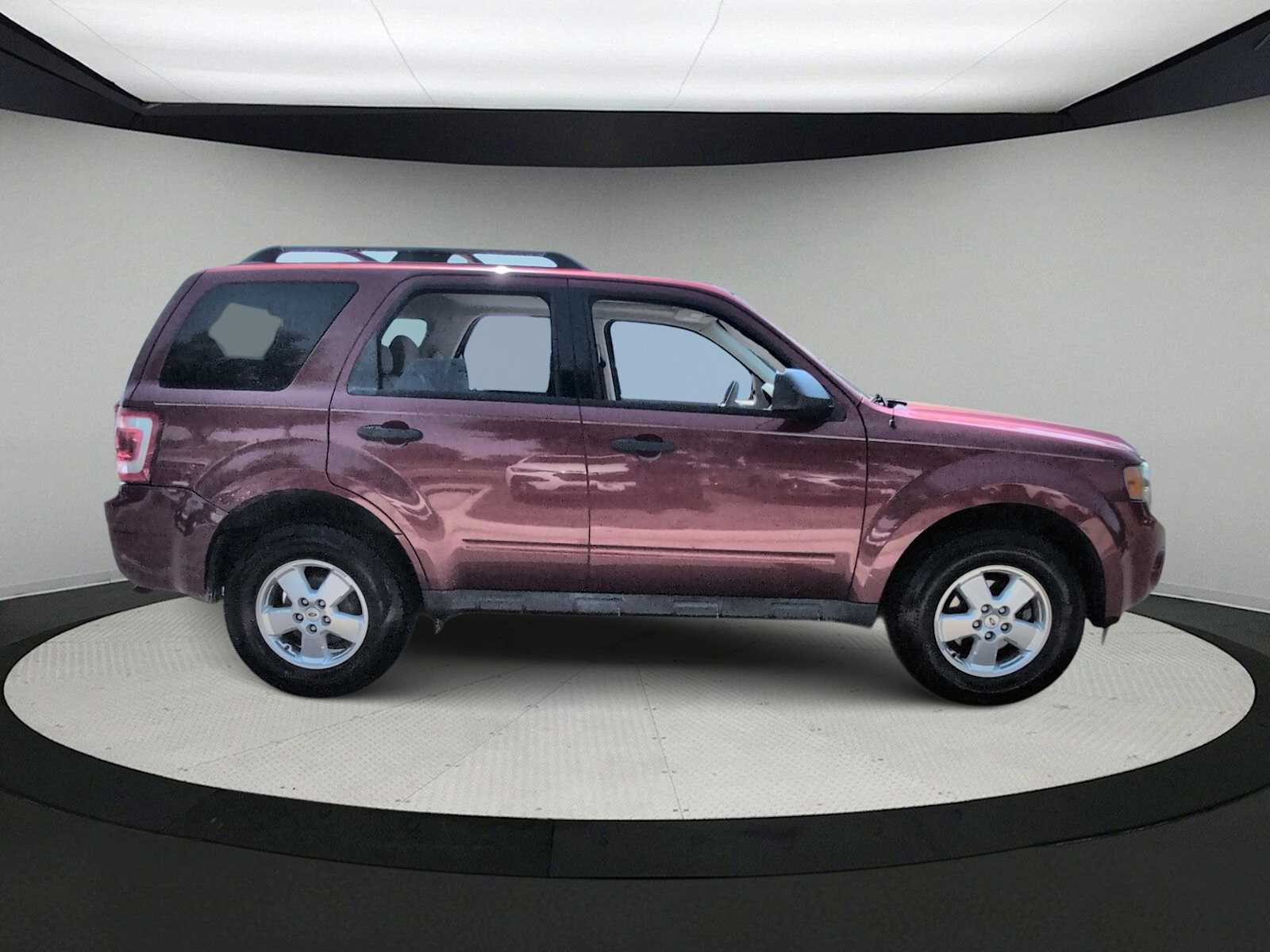 Thumbnail: 2012 Ford Escape - 9