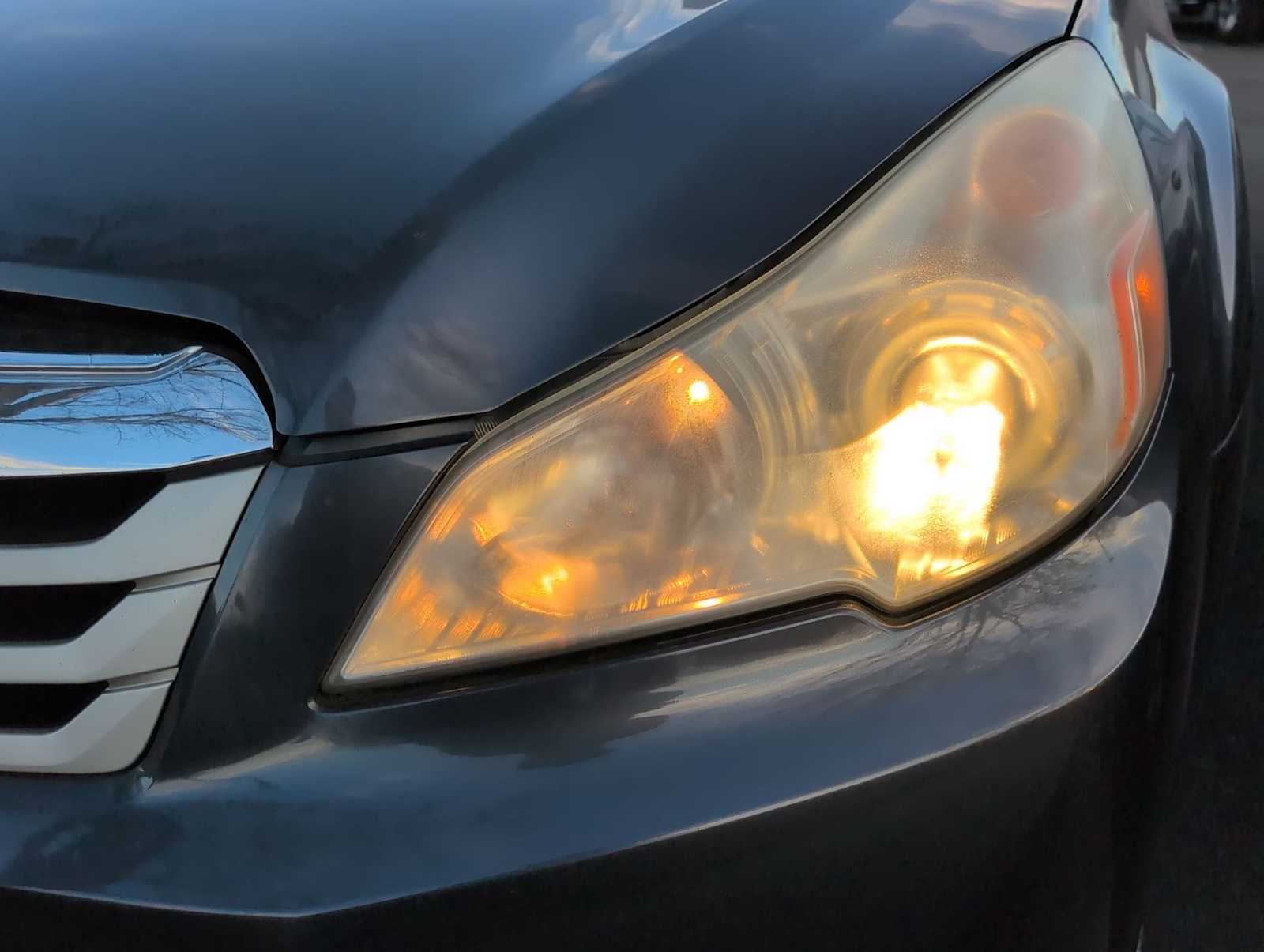 Thumbnail: 2011 Subaru Outback - 10