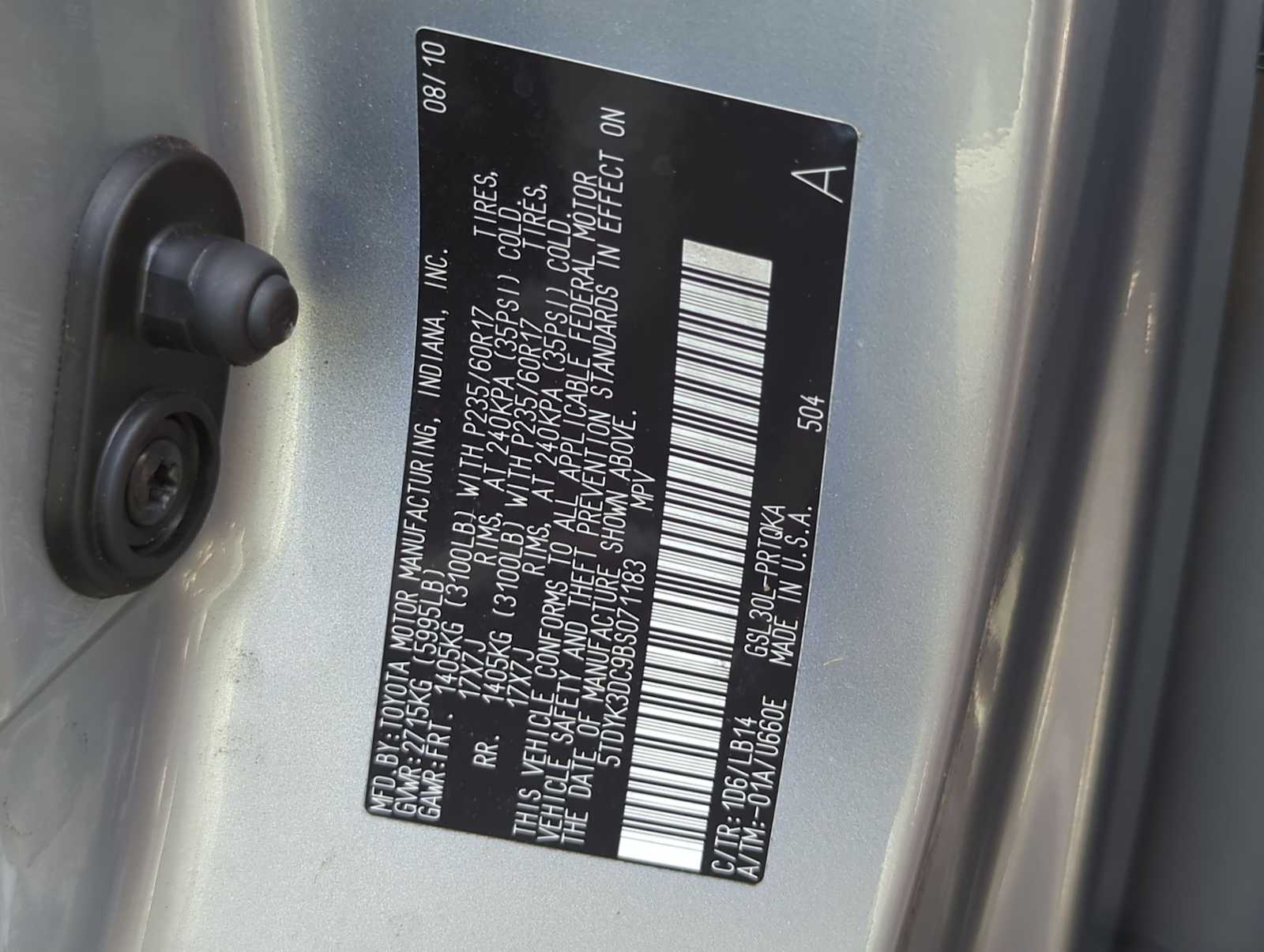 Thumbnail: 2011 Toyota Sienna - 24