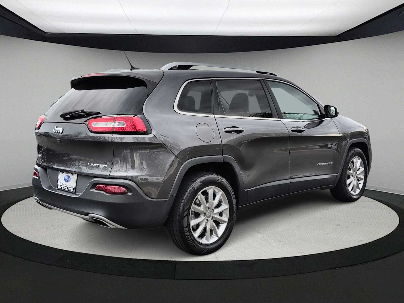 Thumbnail: 2015 Jeep Cherokee - 8
