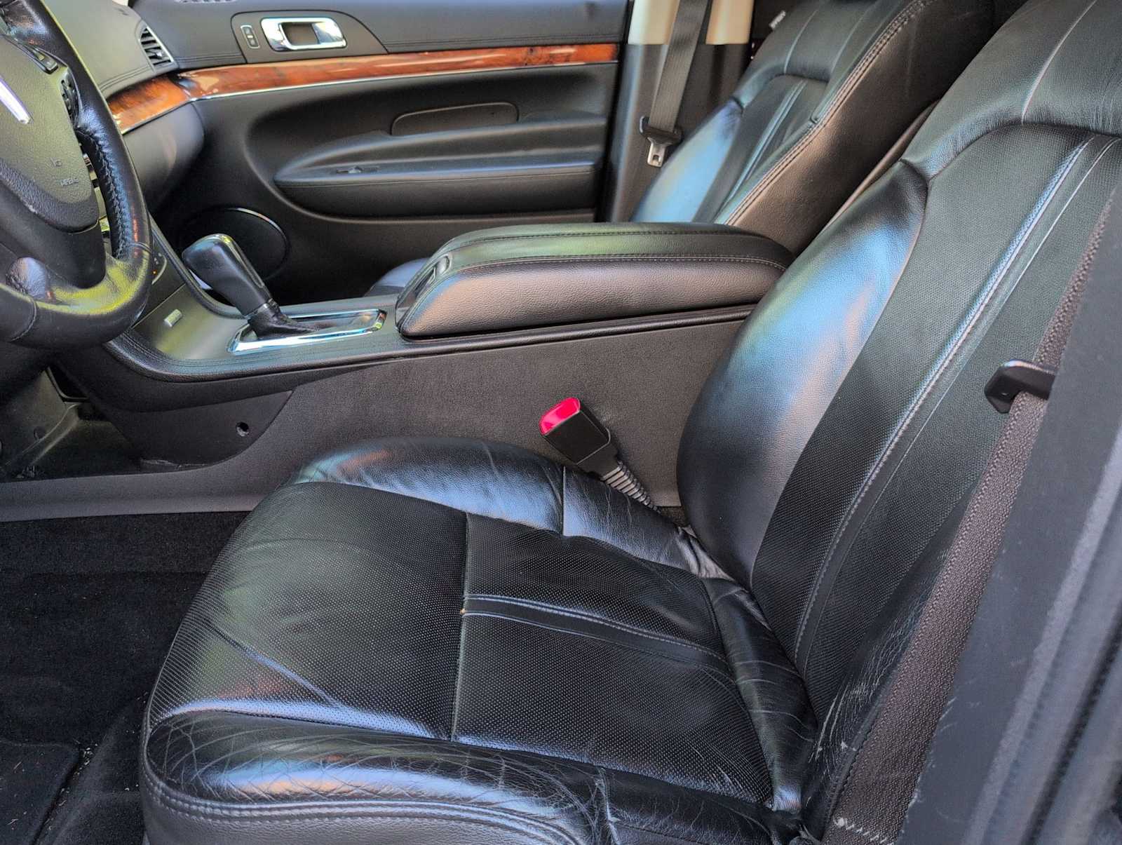 Thumbnail: 2014 Lincoln MKT - 15
